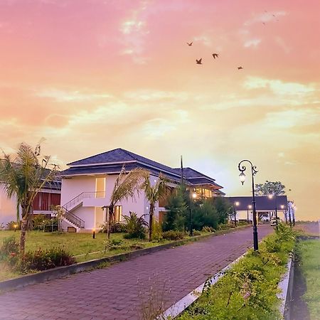 Horison Resort Antawirya Jepara Kültér fotó